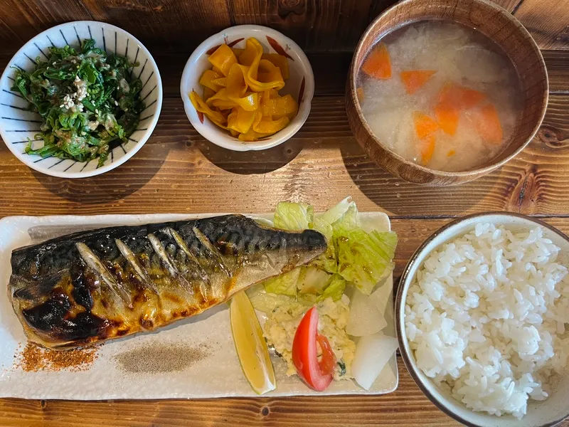 木子日式定食餐廳